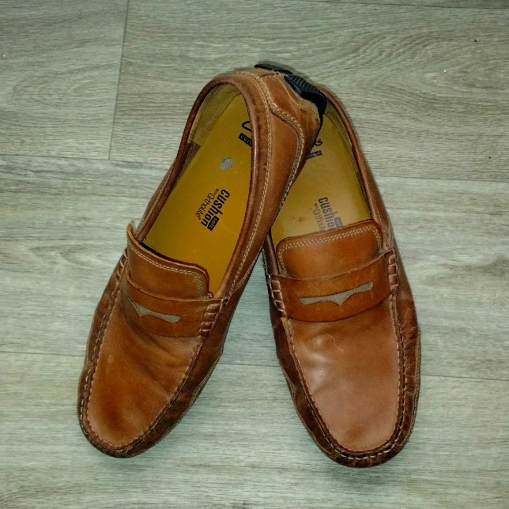 Clarks Men's Tan Brown Leather Penny Loafers Make Offer!!!!!